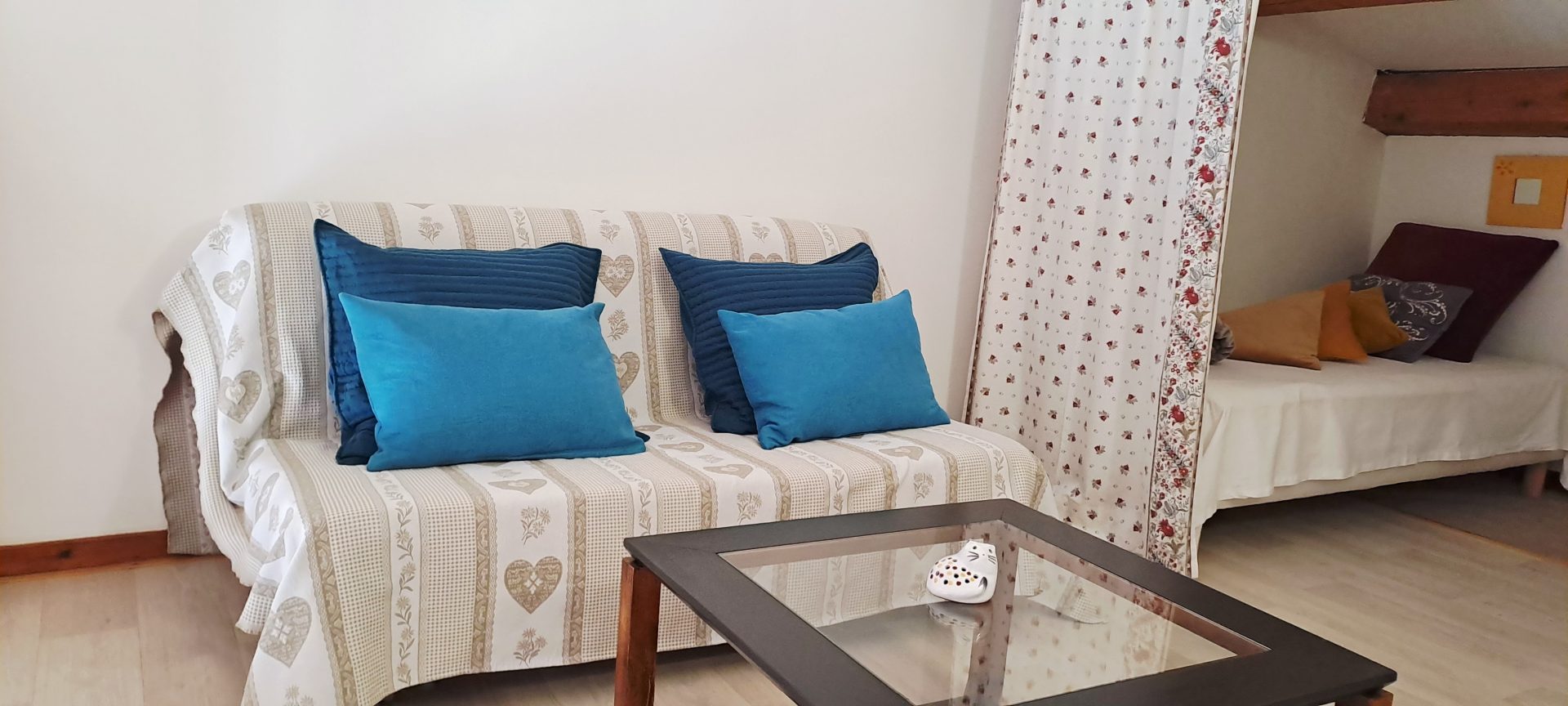 Mezzanine Alcove lit en 90cm. Farigoule — Gîte La Farigoule